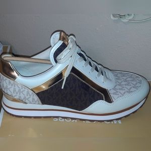 Michael Kors Sneakers